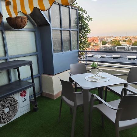 Agradable Duplex Terraza Virgen Del Rocio Appartement Sevilla Buitenkant foto