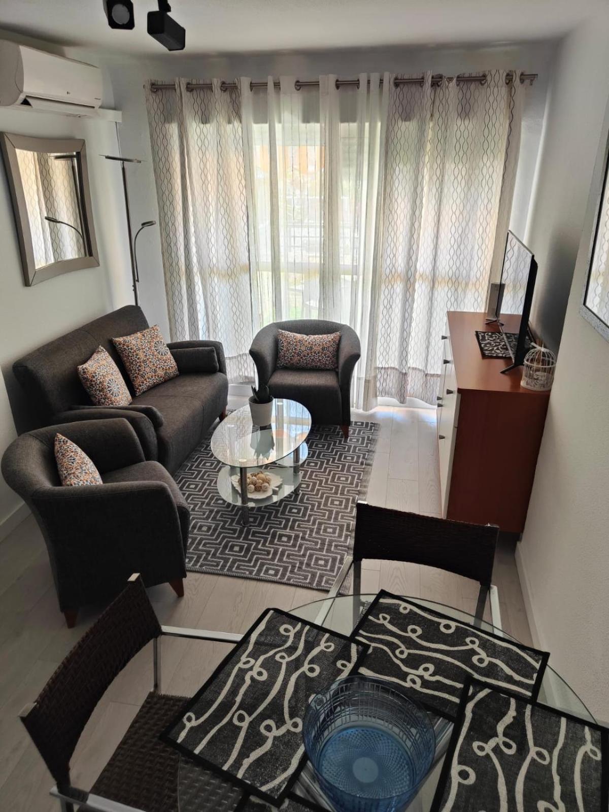 Agradable Duplex Terraza Virgen Del Rocio Appartement Sevilla Buitenkant foto