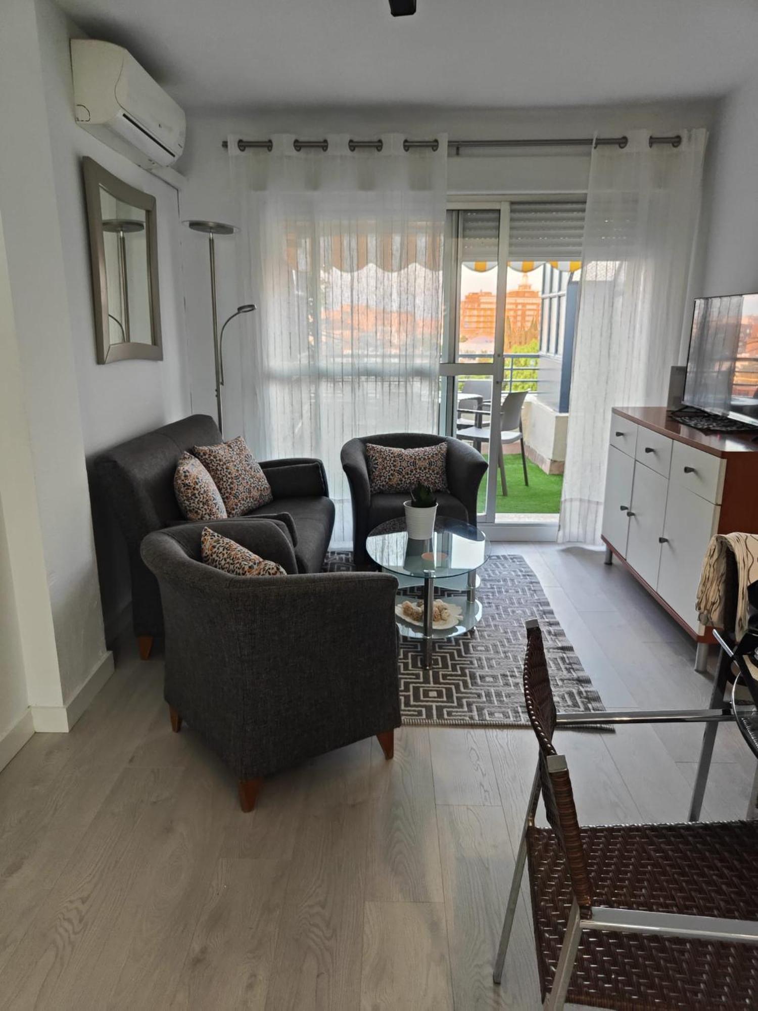 Agradable Duplex Terraza Virgen Del Rocio Appartement Sevilla Buitenkant foto